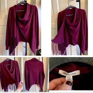 Tea n Rose ~ maroon fringe wrap
